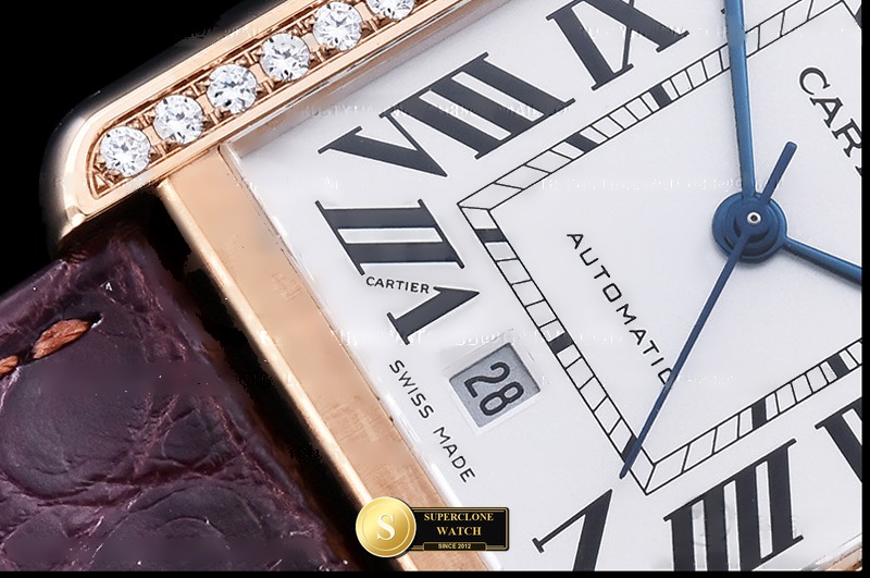 Cartier Ref. CAR0586C AF - On-Wrist Presence & Case Thickness View (Photo 7 of 26)