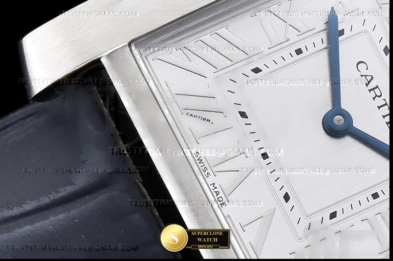 Cartier Ref. CAR0624A 8848F - On-Wrist Presence & Case Thickness View (Photo 7 of 18)
