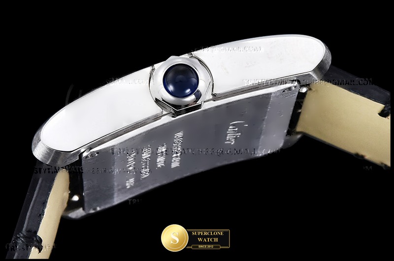 Cartier Ref. CAR0624A 8848F - On-Wrist Presence & Case Thickness View (Photo 11 of 18)