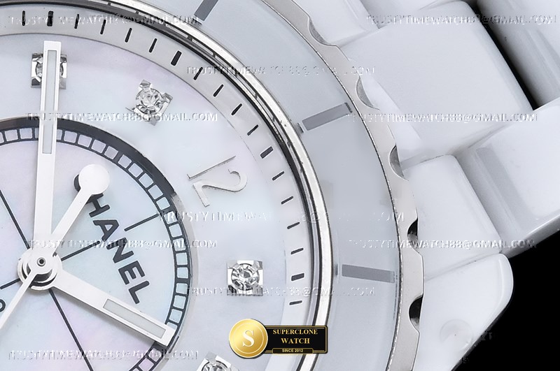 Chanel Ref. CHA025B HT - Lateral Bezel & Sapphire Crystal Profile (Photo 6 of 22)