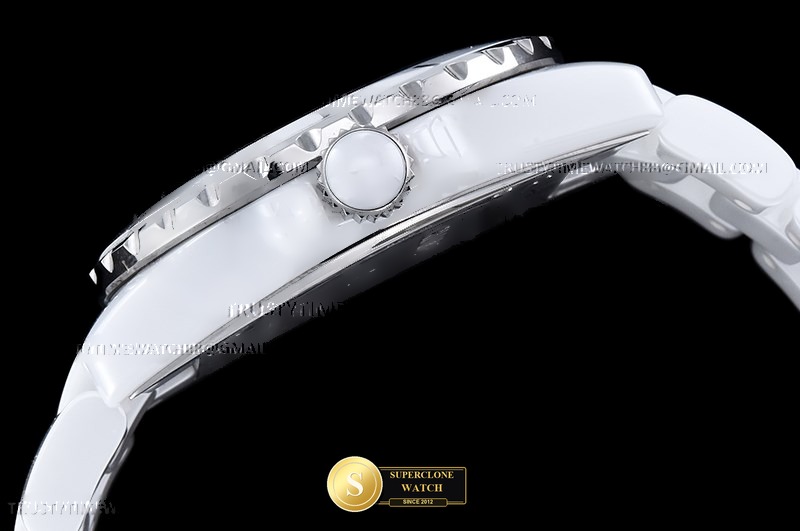 Chanel Ref. CHA025B HT - Crown Guard & Dial Lume Verification (Photo 14 of 22)