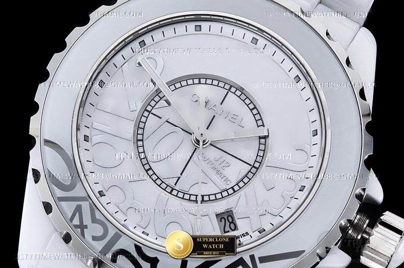 Chanel Ref. CHA025C HT - Lug-to-Lug & Rehaut Engraving View (Photo 5 of 22)
