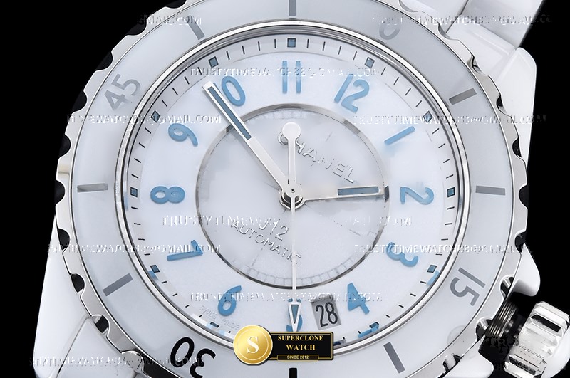 Chanel Ref. CHA025E HT - Lug-to-Lug & Rehaut Engraving View (Photo 5 of 23)