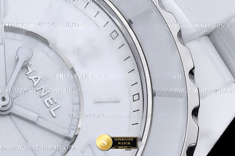 Chanel Ref. CHA025F HT - Lateral Bezel & Sapphire Crystal Profile (Photo 6 of 23)