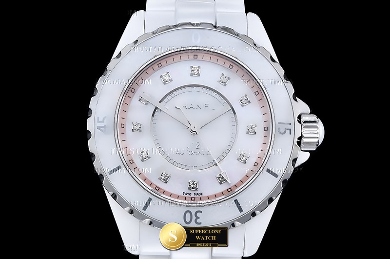 Chanel Ref. CHA025G HT - Clasp & Solid 904L Bracelet Detail (Photo 3 of 23)
