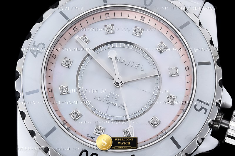 Chanel Ref. CHA025G HT - Lug-to-Lug & Rehaut Engraving View (Photo 5 of 23)
