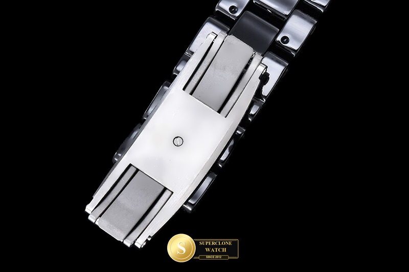 Chanel Ref. CHA026B HT - Crown Guard & Dial Lume Verification (Photo 16 of 22)