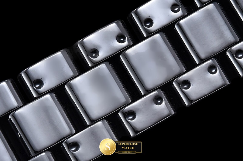 Chanel Ref. CHA026B HT - On-Wrist Presence & Case Thickness View (Photo 17 of 22)