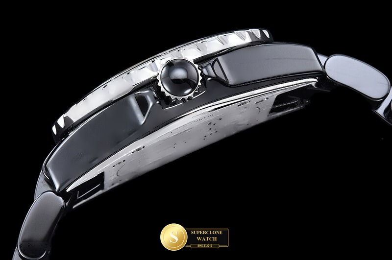 Chanel Ref. CHA028C HT - On-Wrist Presence & Case Thickness View (Photo 15 of 20)