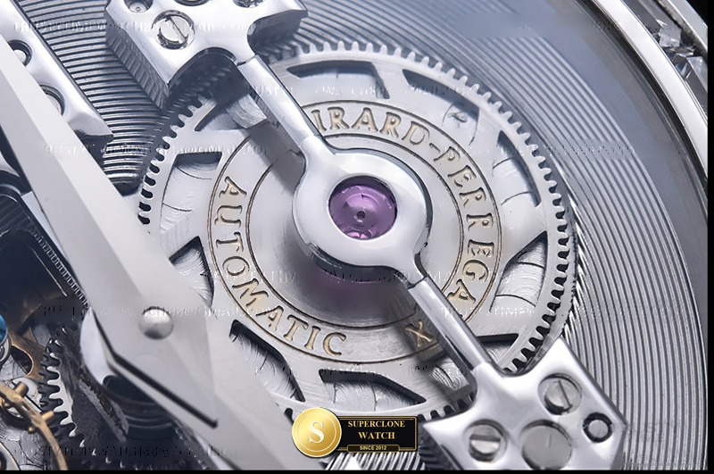 Girard-Perregaux Ref. GP010B ASIAN - On-Wrist Presence & Case Thickness View (Photo 9 of 20)