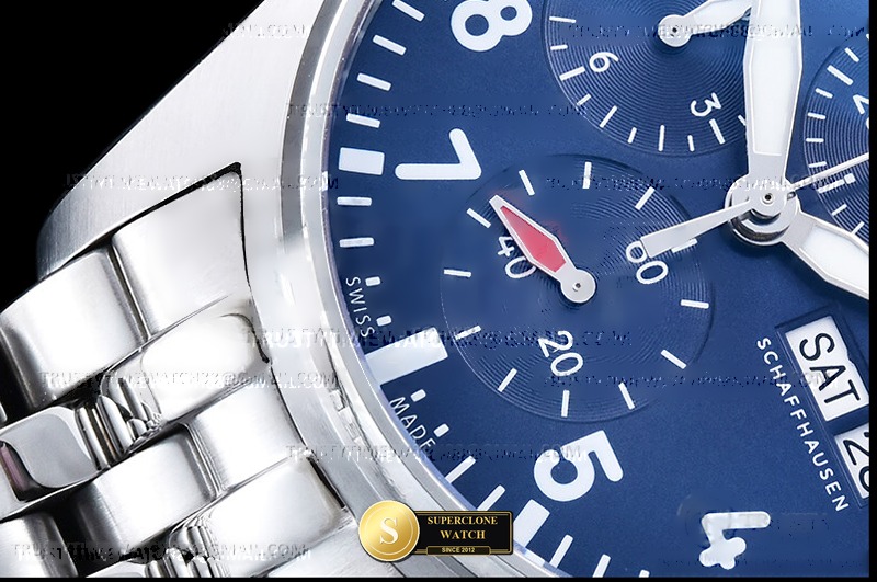 IWC Schaffhausen Ref. IW388102 APSF - On-Wrist Presence & Case Thickness View (Photo 7 of 30)