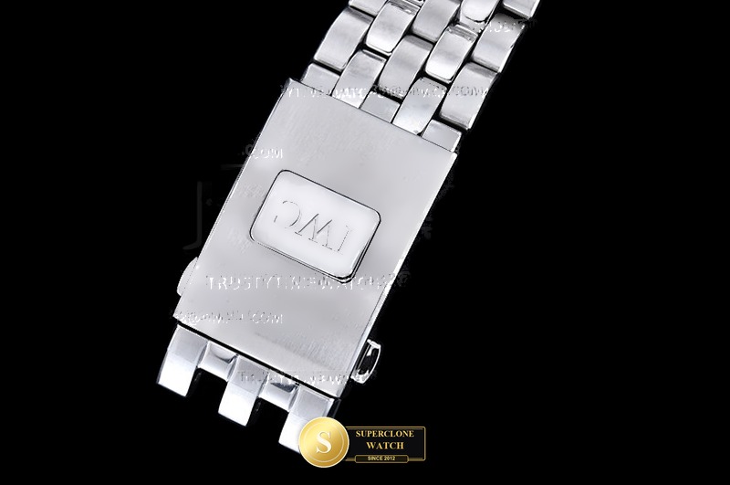 IWC Schaffhausen Ref. IW388102 APSF - On-Wrist Presence & Case Thickness View (Photo 13 of 30)