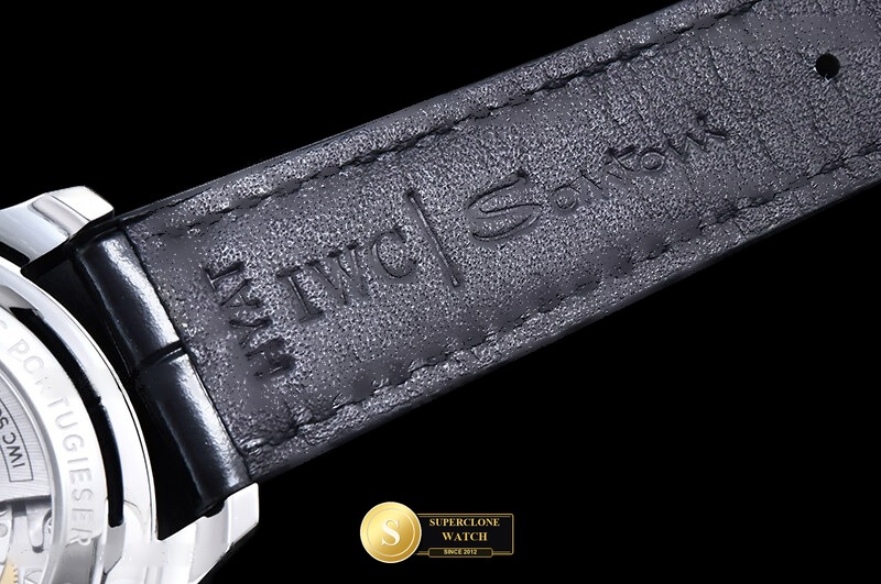 IWC Schaffhausen Ref. IWC0582D OCTA - On-Wrist Presence & Case Thickness View (Photo 19 of 28)
