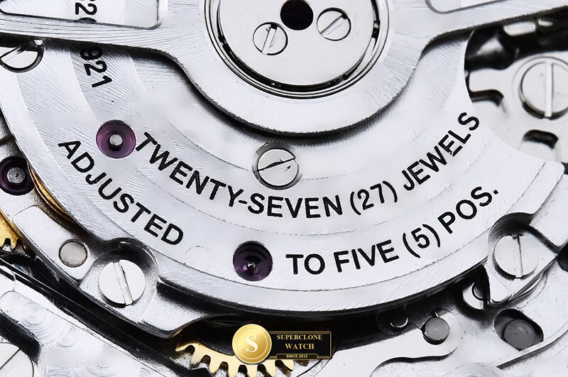 IWC Schaffhausen Ref. IWC0582D OCTA - Crown Guard & Dial Lume Verification (Photo 26 of 28)