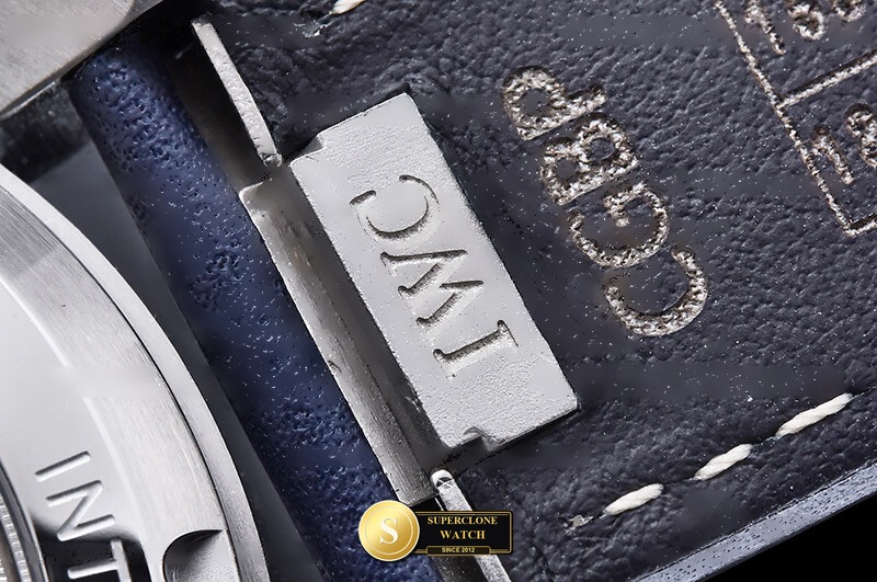 IWC Schaffhausen Ref. IW388101 OCTA - Crown Guard & Dial Lume Verification (Photo 16 of 31)