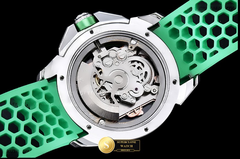 Jacob & Co. Ref. JAC009B TWF - On-Wrist Presence & Case Thickness View (Photo 15 of 17)