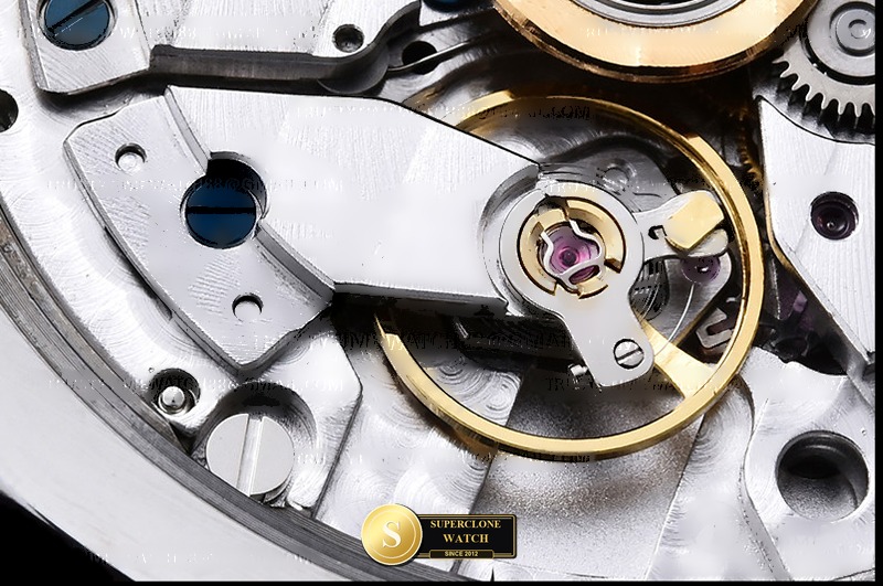 Jaeger-LeCoultre Ref. JL208C APSF - On-Wrist Presence & Case Thickness View (Photo 21 of 25)
