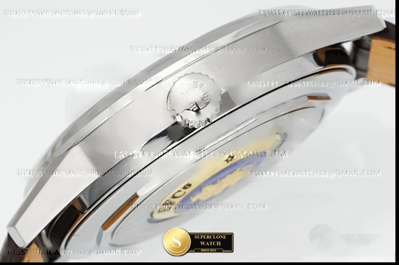 Longines Ref. LON051B APSF - On-Wrist Presence & Case Thickness View (Photo 7 of 9)