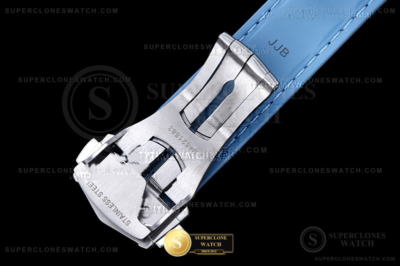 Omega Ref. OMG0853A VSF - On-Wrist Presence & Case Thickness View (Photo 13 of 29)