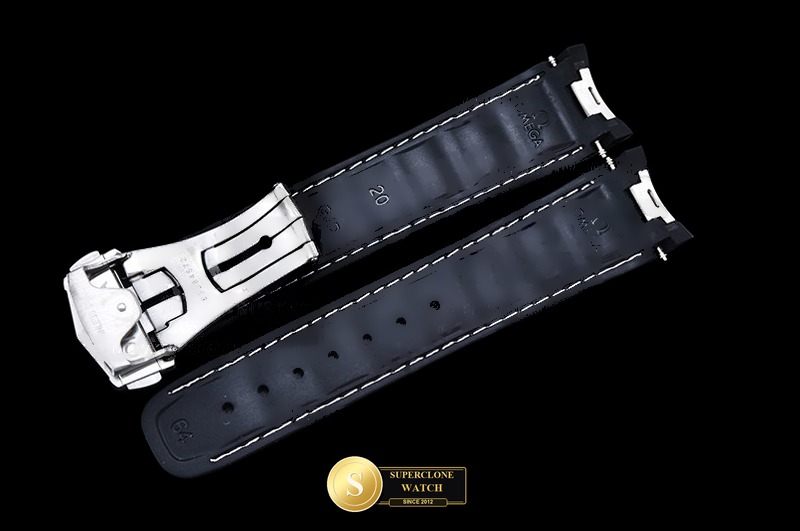 Omega Ref. OMG0865E ASIAN - On-Wrist Presence & Case Thickness View (Photo 11 of 34)