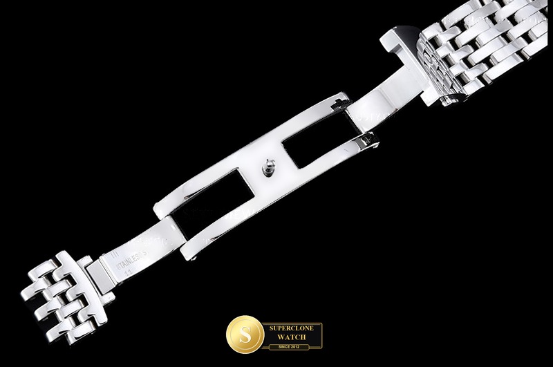 Omega Ref. OMG0870A VSF - On-Wrist Presence & Case Thickness View (Photo 11 of 23)