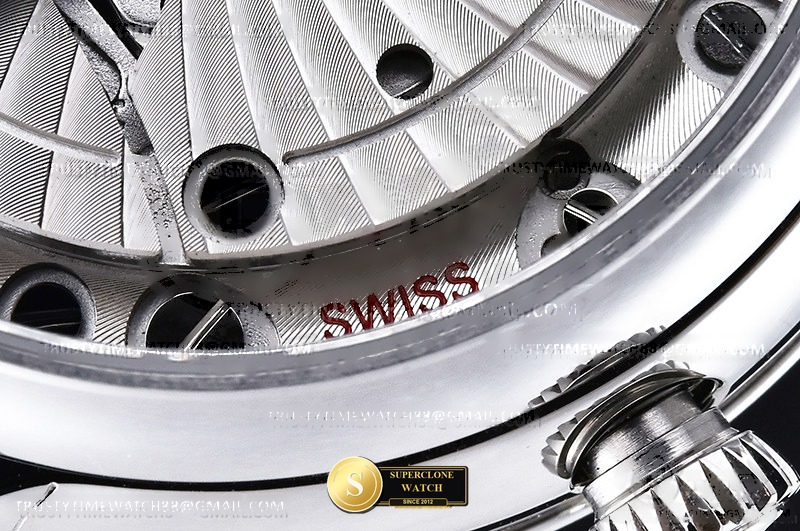 Omega Ref. OMG0870A VSF - On-Wrist Presence & Case Thickness View (Photo 21 of 23)