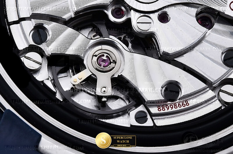 Omega Ref. OMG0884 VSF - On-Wrist Presence & Case Thickness View (Photo 21 of 28)