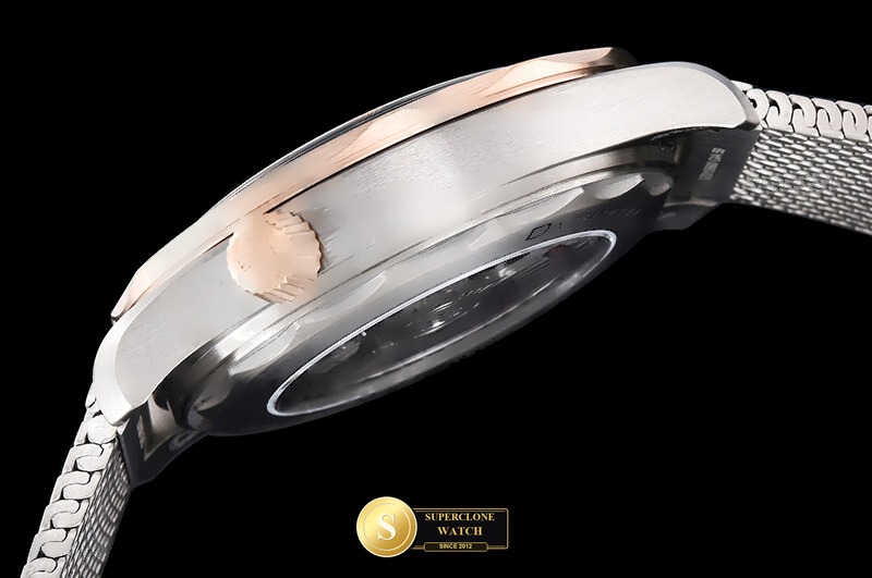 Omega Ref. OMG0890 VSF - On-Wrist Presence & Case Thickness View (Photo 17 of 33)