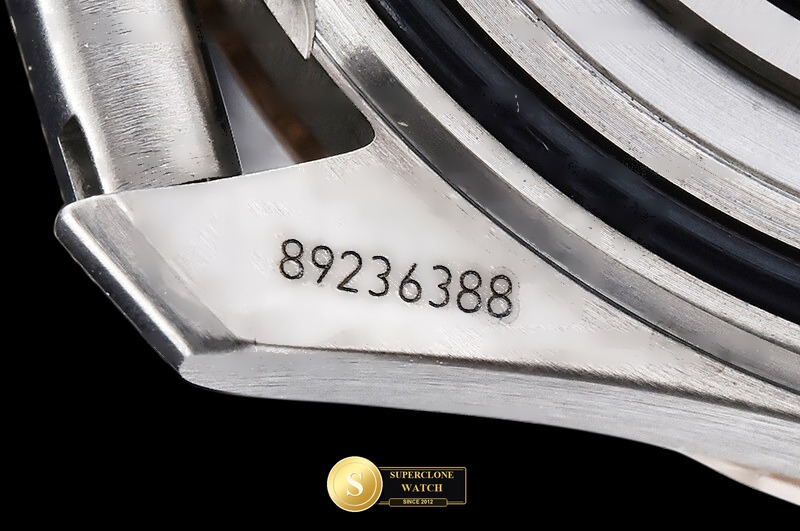 Omega Ref. OMG0890 VSF - On-Wrist Presence & Case Thickness View (Photo 29 of 33)