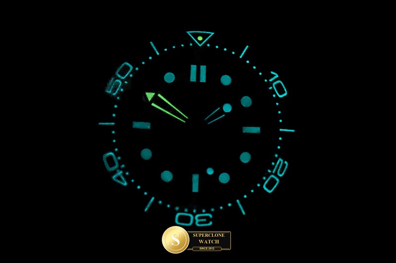 Omega Ref. OMG0890 VSF - On-Wrist Presence & Case Thickness View (Photo 31 of 33)