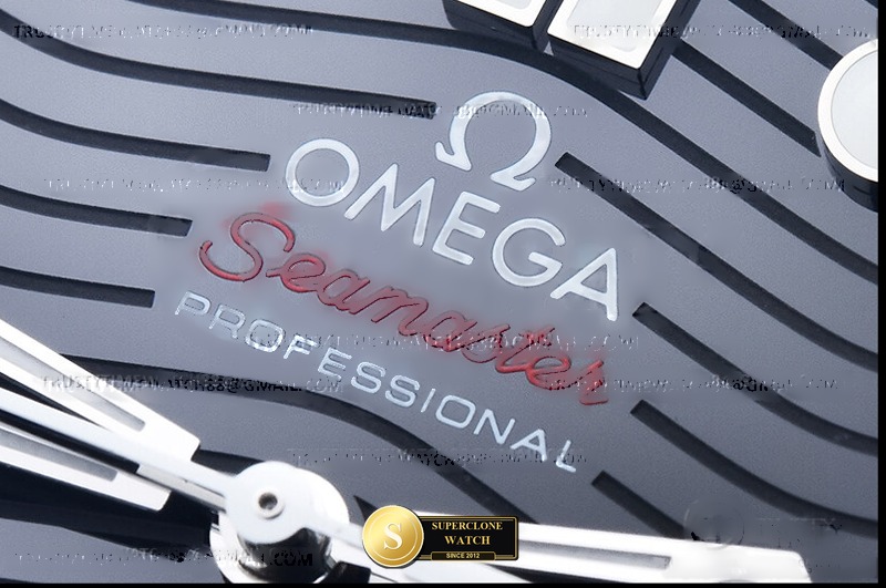 Omega Ref. OMG0894 VSF - On-Wrist Presence & Case Thickness View (Photo 9 of 32)