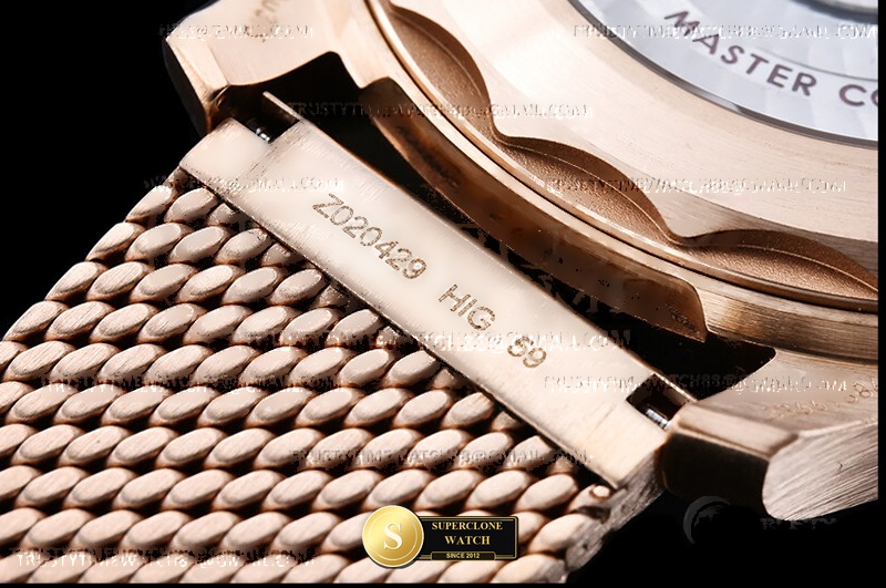 Omega Ref. OMG0900 VSF - On-Wrist Presence & Case Thickness View (Photo 21 of 37)