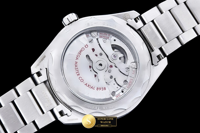 Omega Ref. OMG0904C N1F - On-Wrist Presence & Case Thickness View (Photo 17 of 29)