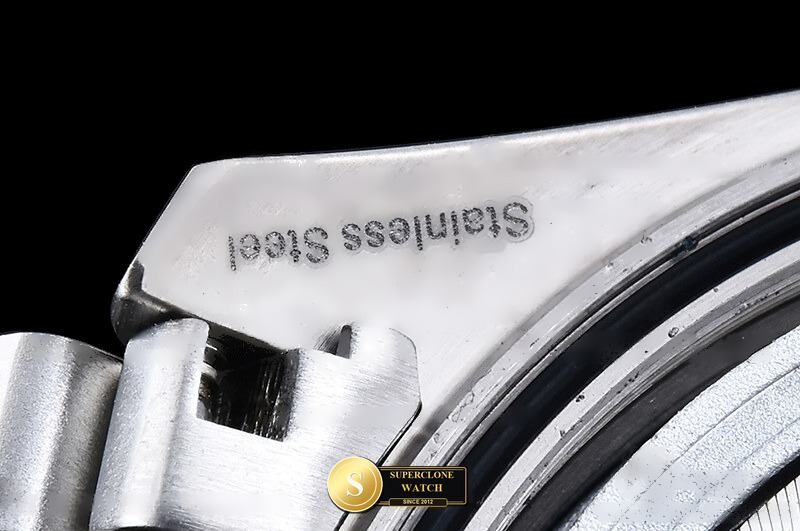 Omega Ref. OMG0904E N1F - Crown Guard & Dial Lume Verification (Photo 24 of 28)