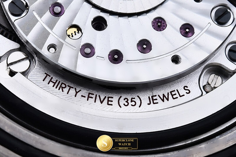 Omega Ref. OMG0909 VSF - On-Wrist Presence & Case Thickness View (Photo 29 of 36)