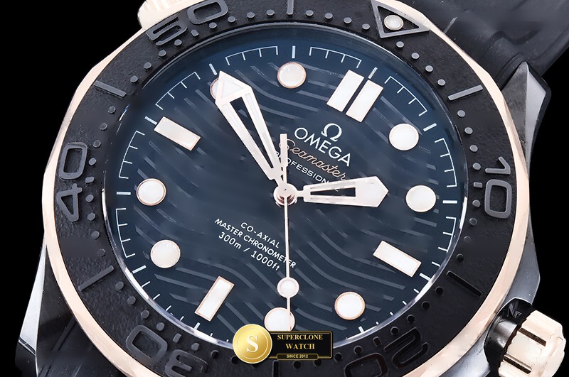 Omega Ref. OMG0911 VSF - Lug-to-Lug & Rehaut Engraving View (Photo 5 of 32)