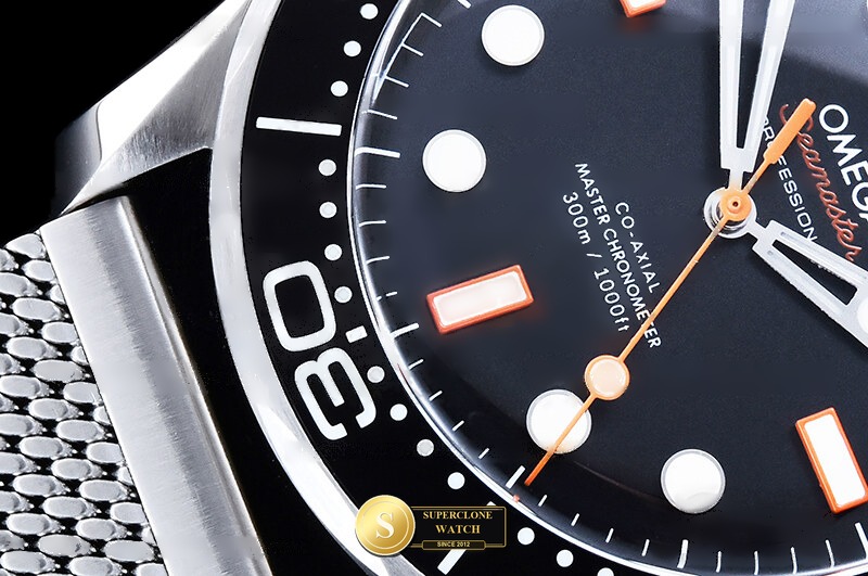 Omega Ref. OMG0913 VSF - On-Wrist Presence & Case Thickness View (Photo 7 of 32)