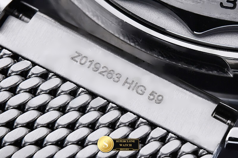 Omega Ref. OMG0913 VSF - On-Wrist Presence & Case Thickness View (Photo 17 of 32)