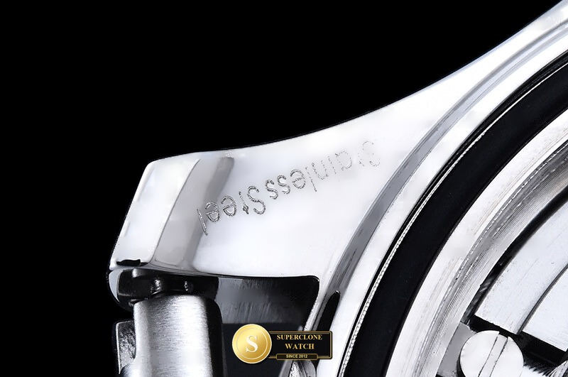 Omega Ref. OMG0913 VSF - On-Wrist Presence & Case Thickness View (Photo 27 of 32)