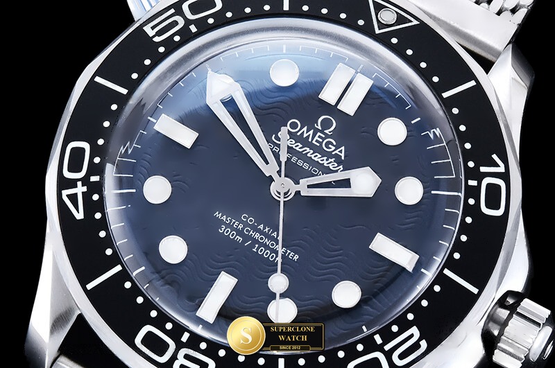 Omega Ref. OMG0916 ORF - Lug-to-Lug & Rehaut Engraving View (Photo 5 of 37)