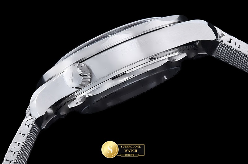 Omega Ref. OMG0916 ORF - On-Wrist Presence & Case Thickness View (Photo 17 of 37)