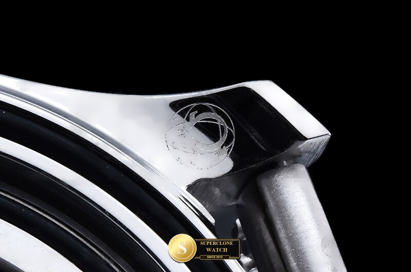 Omega Ref. OMG0916 ORF - On-Wrist Presence & Case Thickness View (Photo 19 of 37)