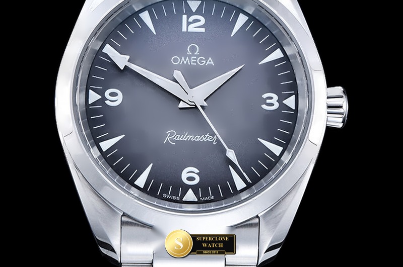 Omega Ref. OMGACC022A ORF - Clasp & Solid 904L Bracelet Detail (Photo 3 of 24)