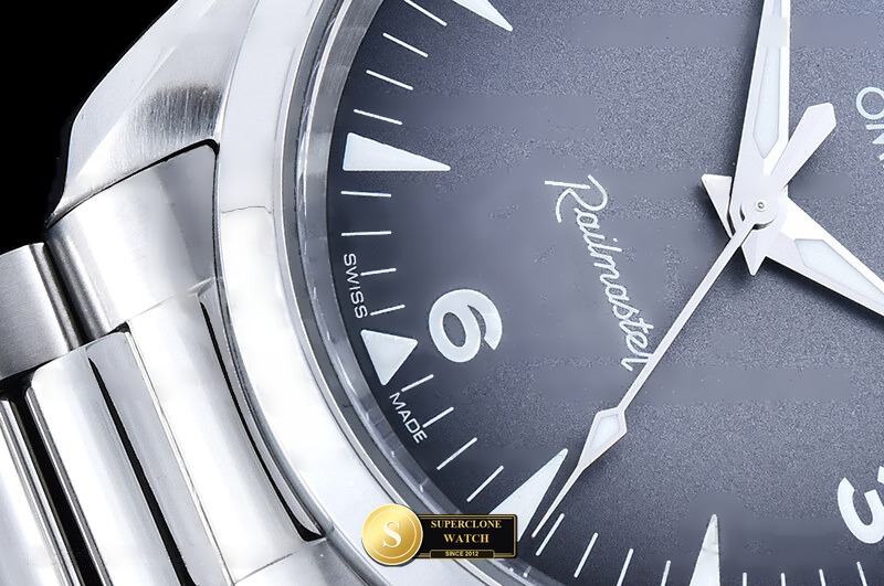 Omega Ref. OMGACC022A ORF - On-Wrist Presence & Case Thickness View (Photo 7 of 24)