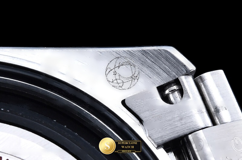 Omega Ref. OMGACC022A ORF - On-Wrist Presence & Case Thickness View (Photo 17 of 24)