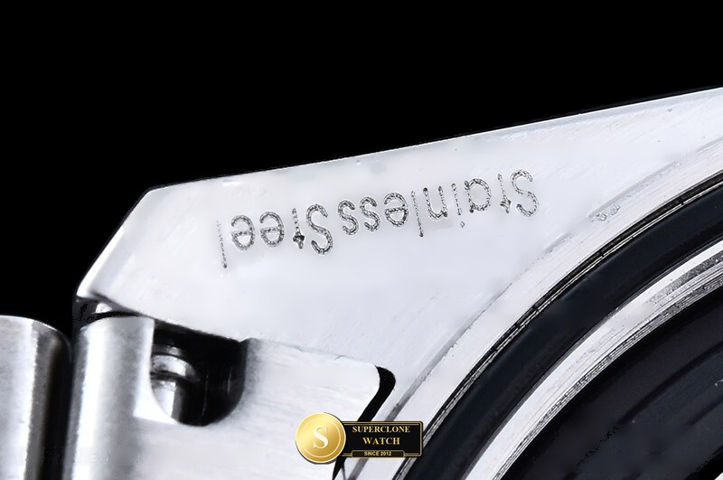 Omega Ref. OMGACC022A ORF - On-Wrist Presence & Case Thickness View (Photo 19 of 24)