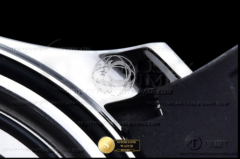 Omega Ref. OMG0924B ORF - On-Wrist Presence & Case Thickness View (Photo 23 of 32)