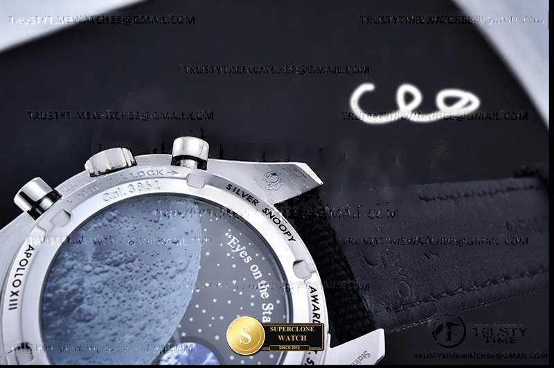 Omega Ref. OMG0926B SMF - On-Wrist Presence & Case Thickness View (Photo 21 of 35)