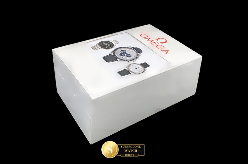 Omega Ref. OMG0926B SMF - On-Wrist Presence & Case Thickness View (Photo 35 of 35)