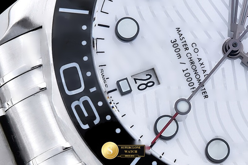 Omega Ref. OMG0929C ORF - On-Wrist Presence & Case Thickness View (Photo 7 of 35)